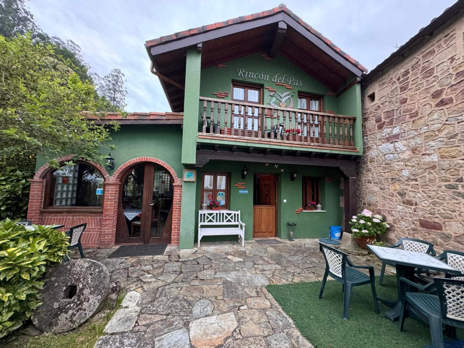 Posada Rincon Del Pas Пуэнте-Вьесго Экстерьер фото